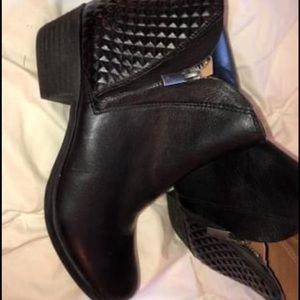 Lucky Brand booties
